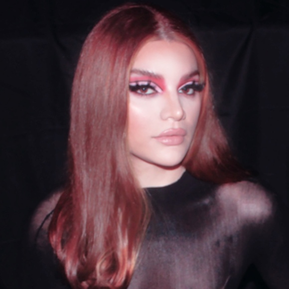 Meet your Posher, Solaria - Picture 1 of 1